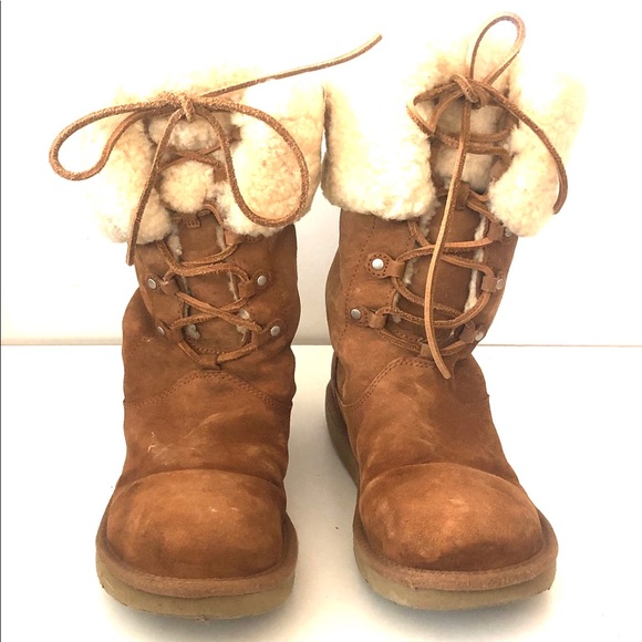UGG 1892 Laced Sheepskin Boot - Picture 2 of 8
